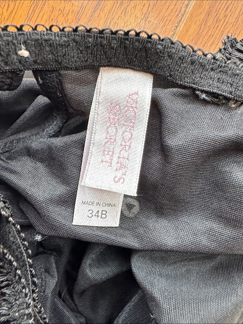 Victorias Secret Y2K Vintage Classic Black Lace Chemise - Women's Intimates - Picture 3 of 10